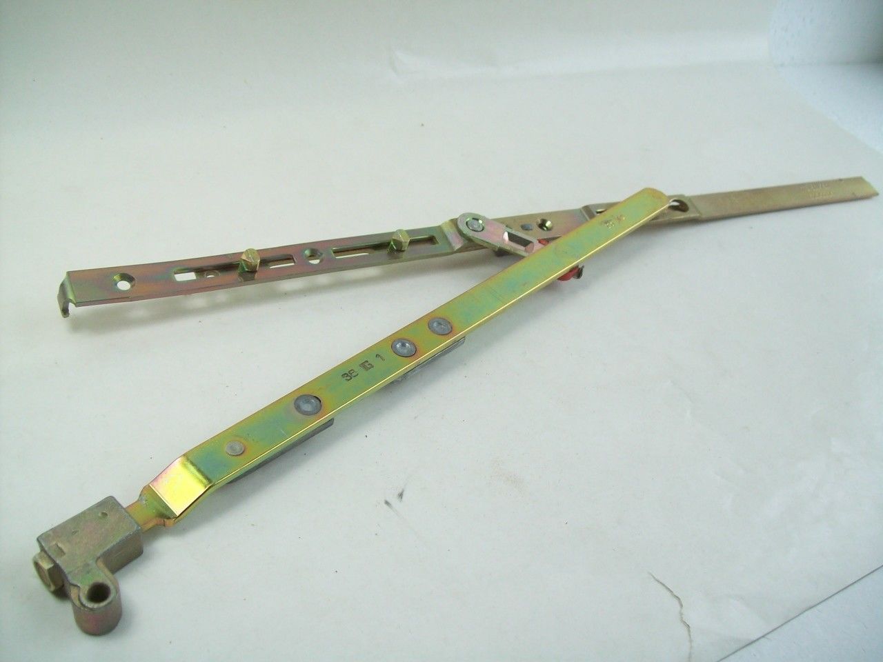 EC004201 - Scissors for windows/door windows